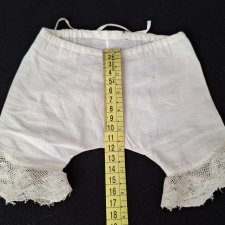 Антикварные штанишки для антикварной куклы