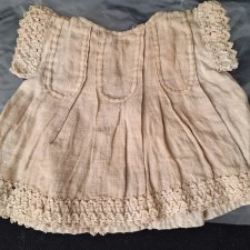 Антикварное платье для антикварной куклы
