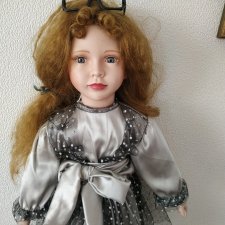 Очень серьёзная фарфоровая красавица