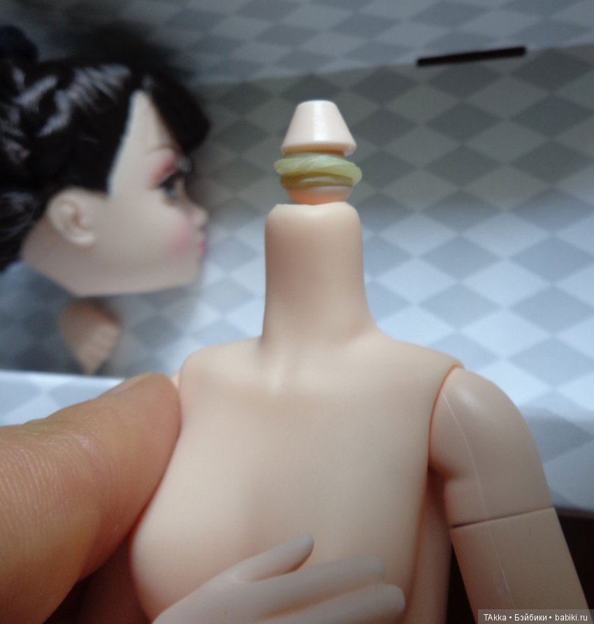 Гибрид Соня Роуз на теле obitsu 24 мягкое натуральный тон средняя грудь и одежда от Kurhn