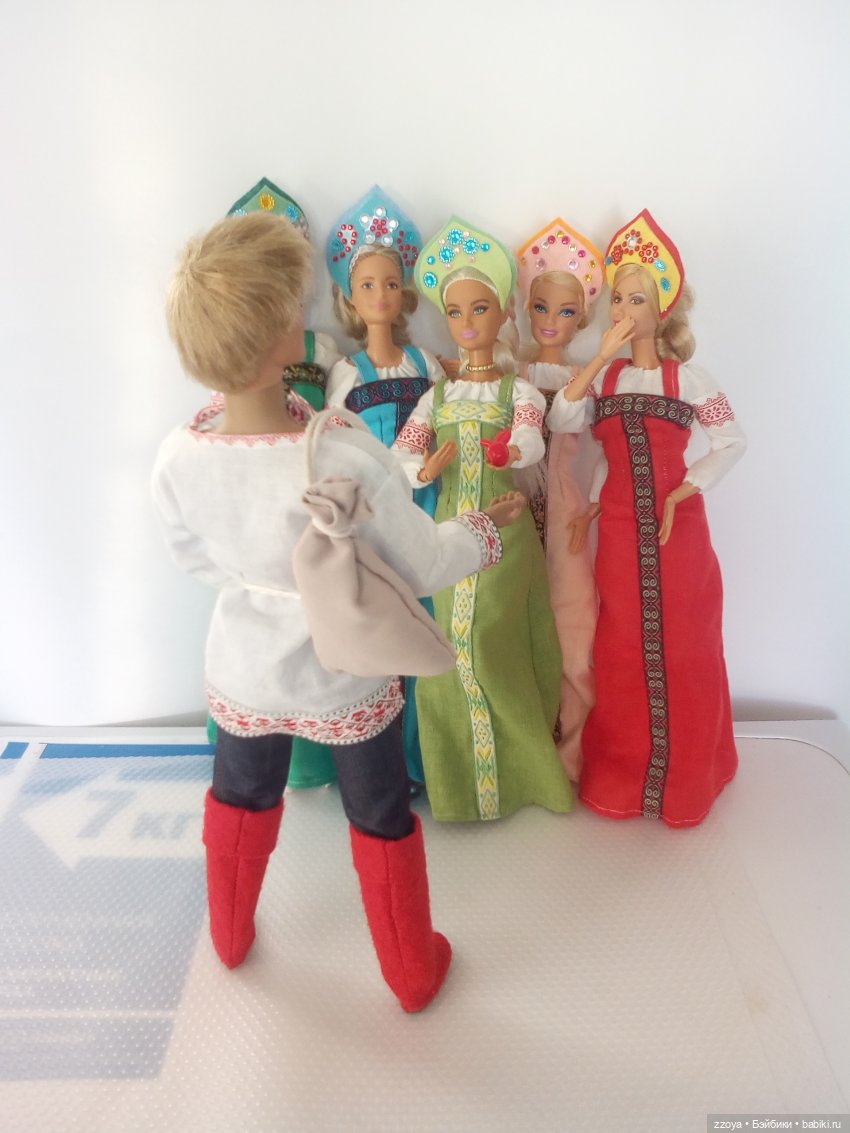 Девицы из Морозко — Куклы Barbie (Барби): Looks