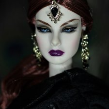 Fashion Royalty Agnes Devotion