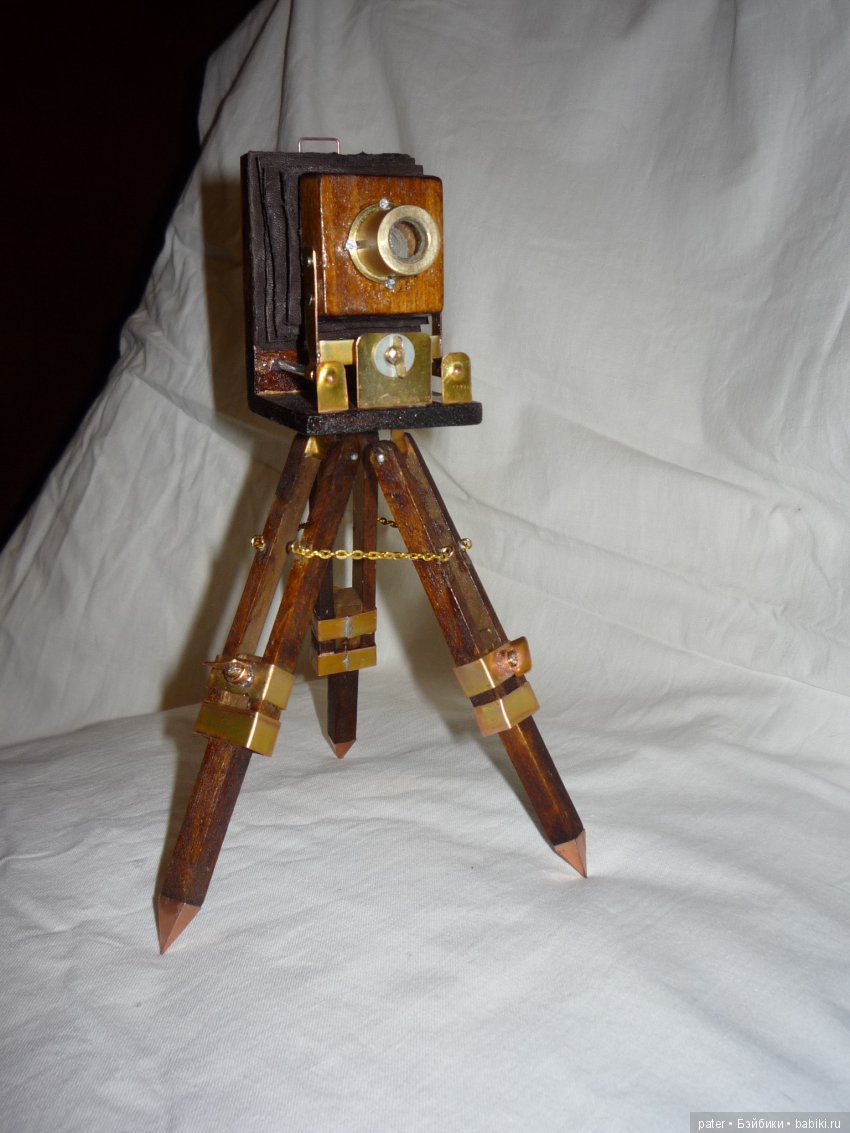старинный фотоаппарат