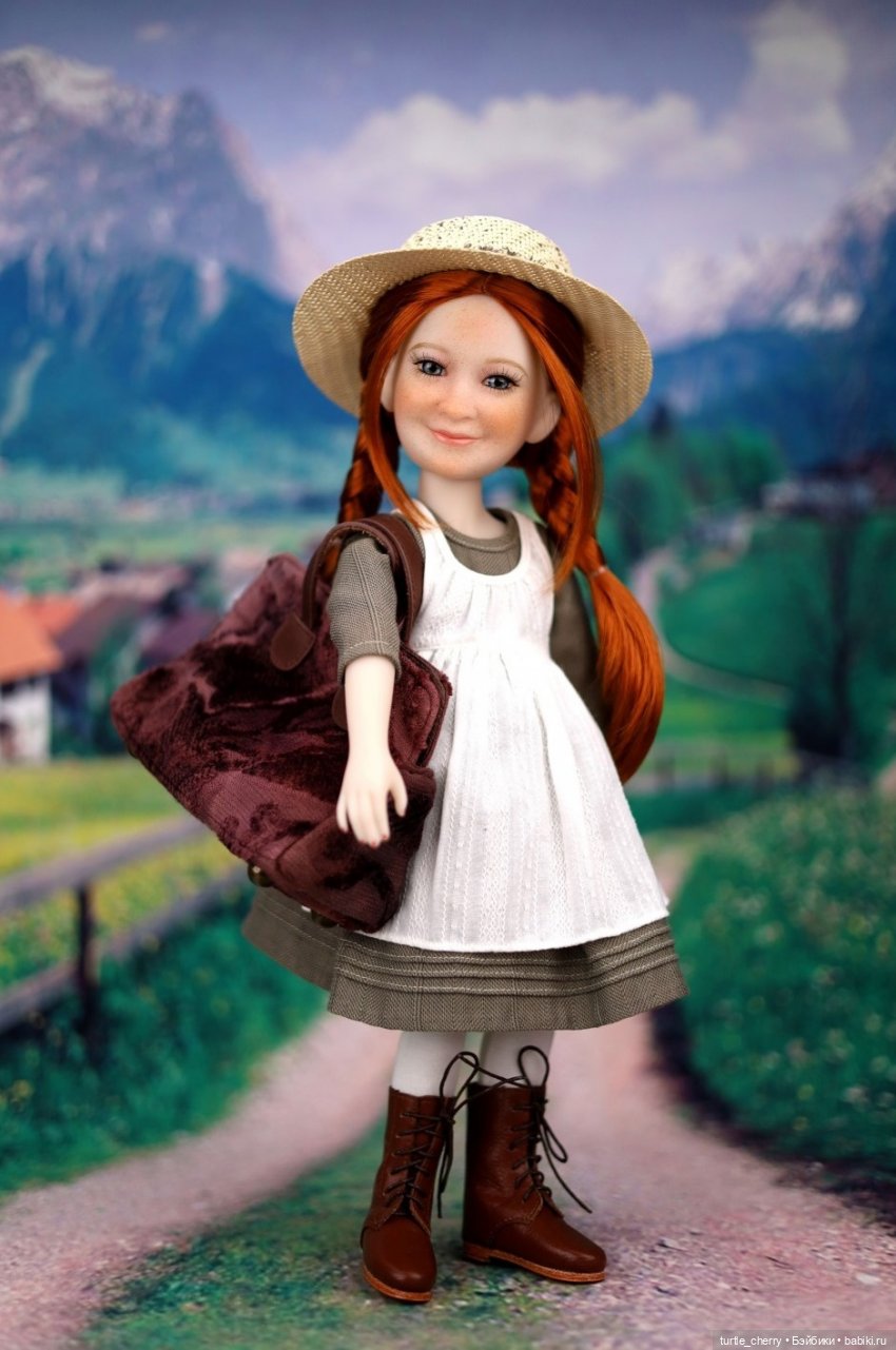 Молды Ruby Red Fashion Friends 37 cm