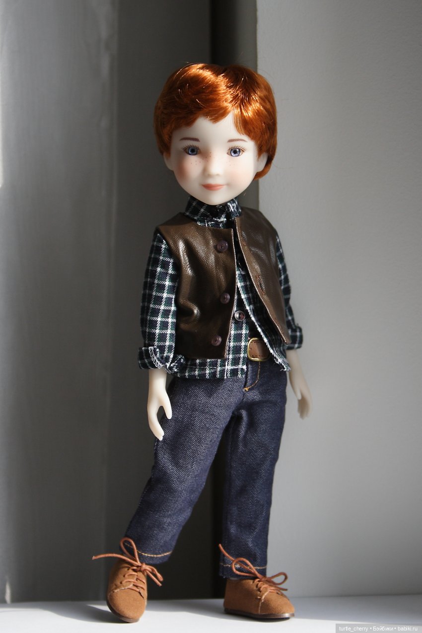 И снова Руби Ред — Куклы Ruby Red (Руби Ред) Fashion Friends: Siblies (фото 3)