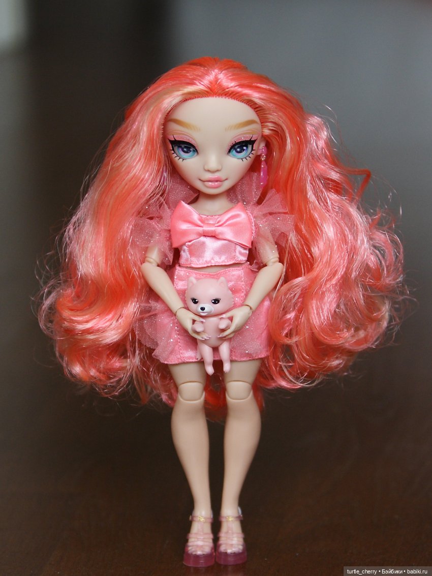 Розово-фиолетовые девочки Рейнбоу Хай (фото 7)