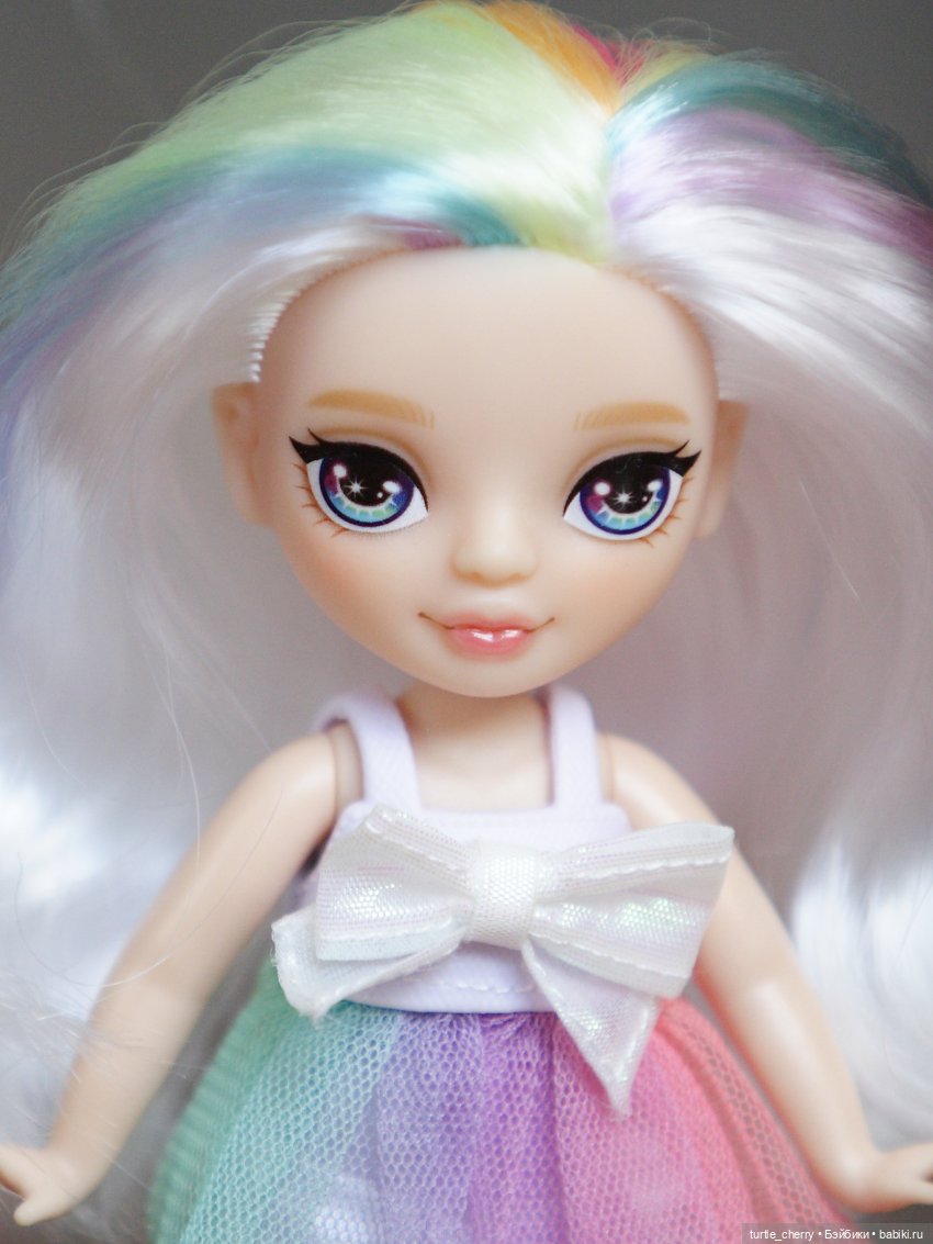 Рэйнбоу хай, пара скромных новеньких