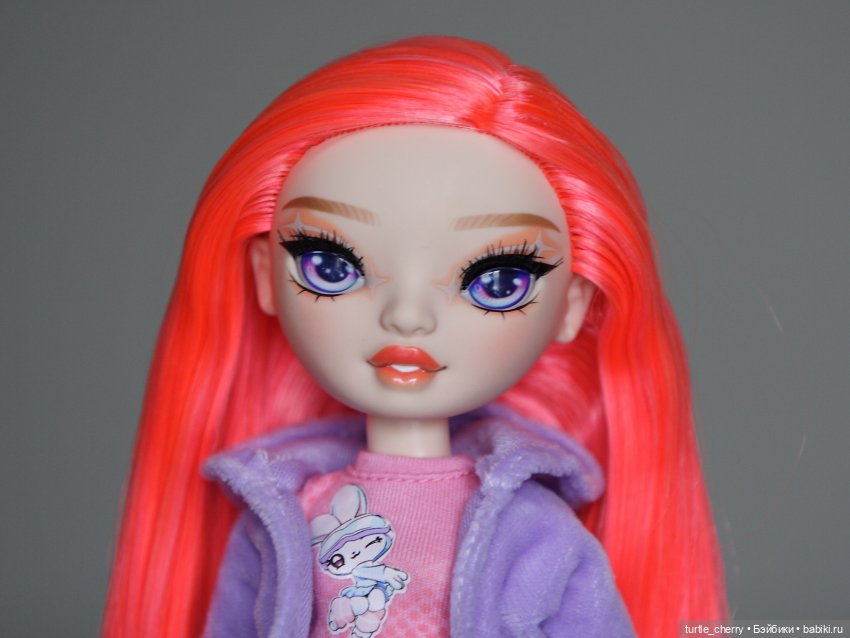 Новенькая Рэйнбоу Хай со странным именем Доун (фото 10)