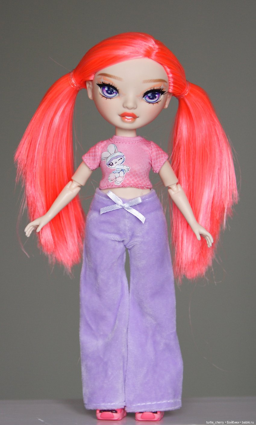 Новенькая Рэйнбоу Хай со странным именем Доун (фото 5)