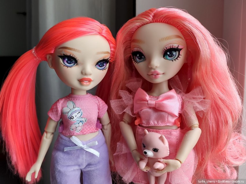 Новенькая Рэйнбоу Хай со странным именем Доун (фото 8)