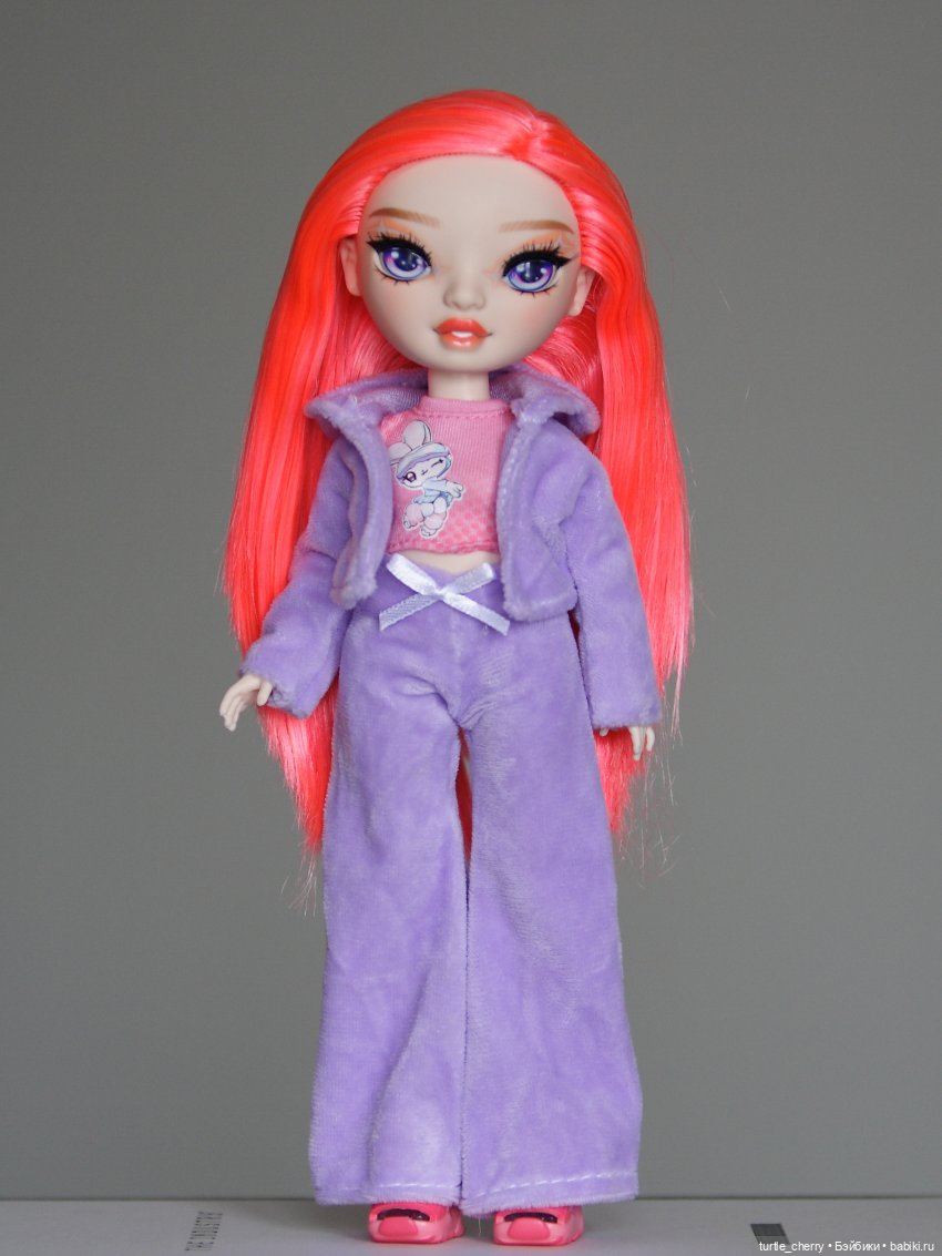 Новенькая Рэйнбоу Хай со странным именем Доун (фото 9)