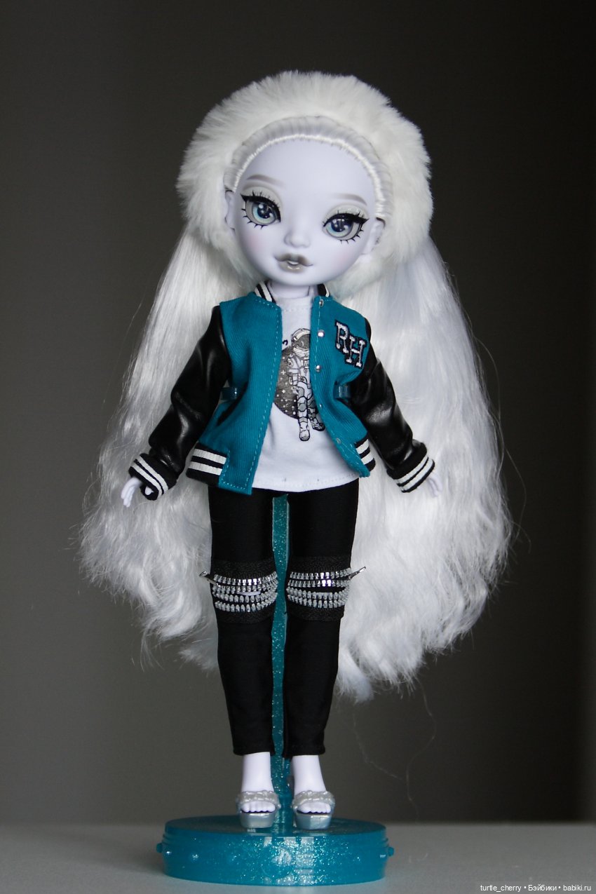 Бюджетная Наташа Зима и другие Рейнбоу Хай