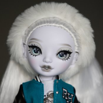 Бюджетная Наташа Зима и другие Рейнбоу Хай