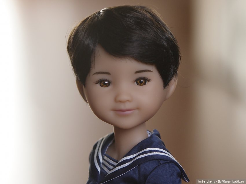 Тайлер Руби Ред — Куклы Ruby Red (Руби Ред) Fashion Friends: Siblies (фото 7)