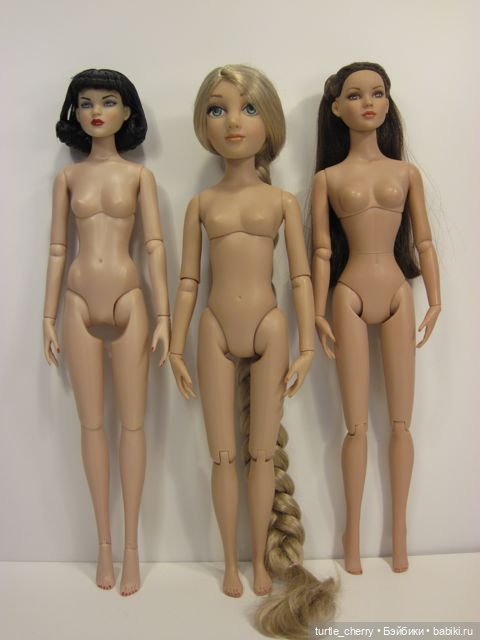 О телах фэшн-кукол Роберта Тоннера