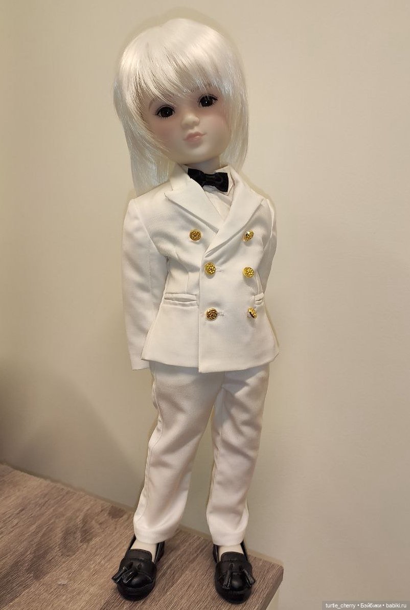 Мальчики Руби Ред, Джулиан и... имя еще не придумала