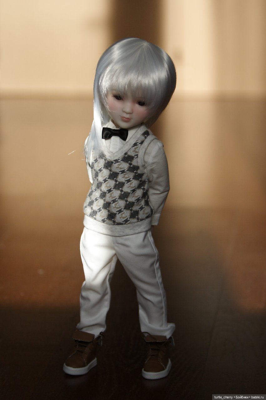 Мальчики Руби Ред, Джулиан и... имя еще не придумала