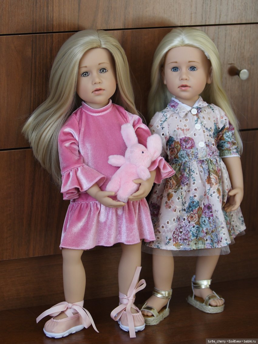 Ханночки и Свеньи в новых платьицах