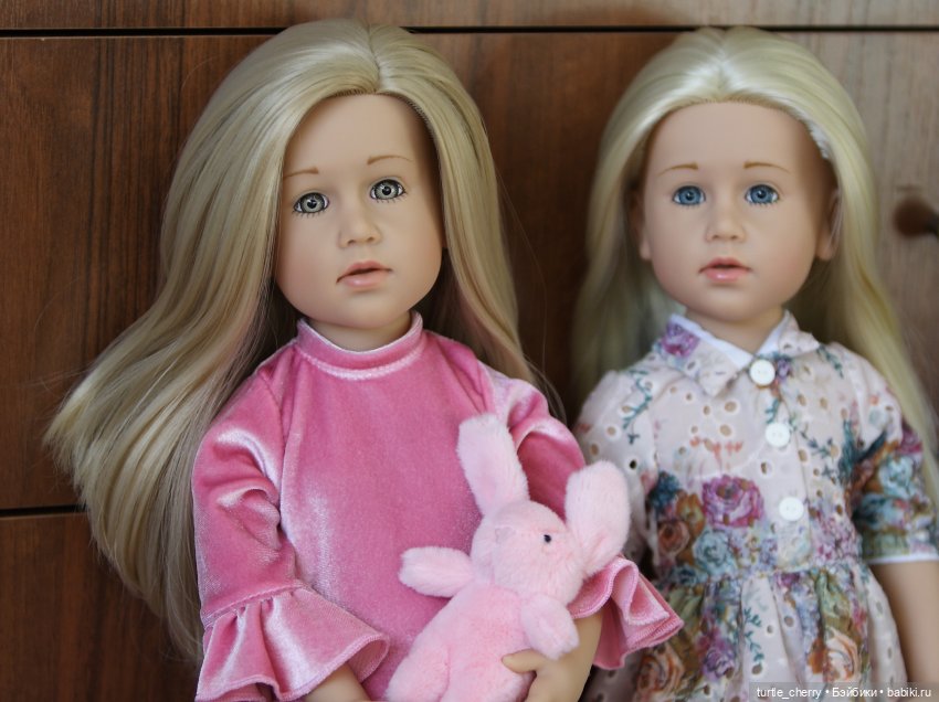 Ханночки и Свеньи в новых платьицах