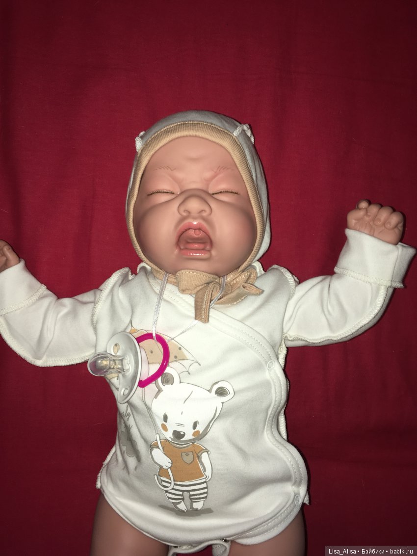 Моя манолка, капризуля. И спасите порывы моего творчества