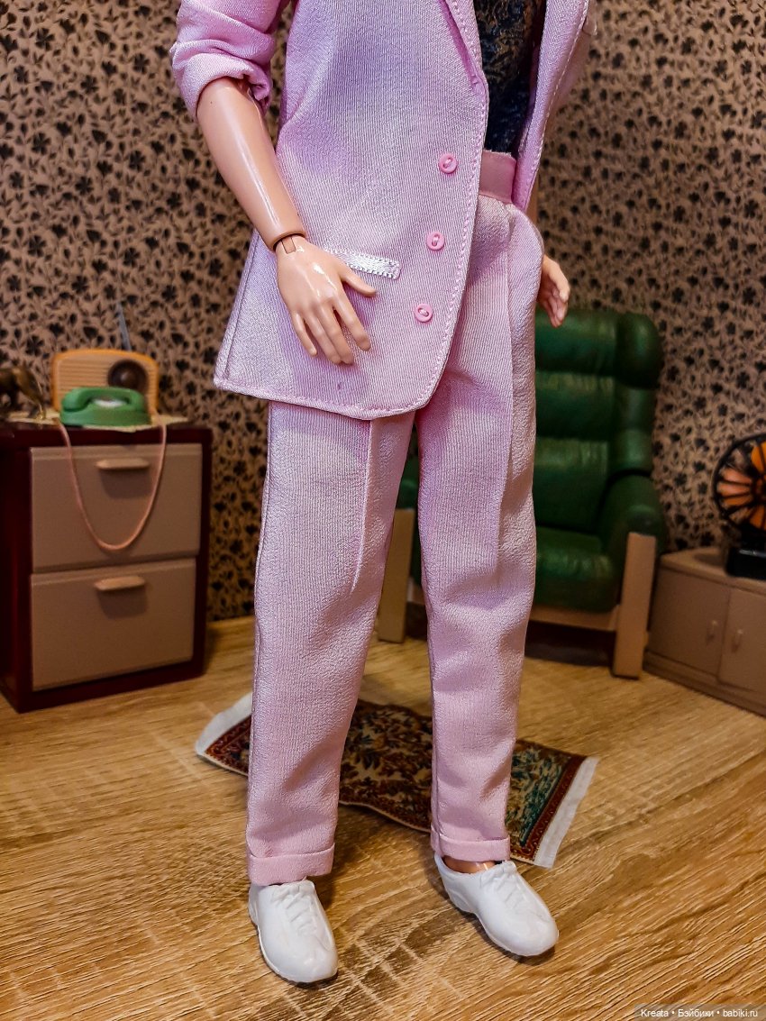 Костюмы ХХ века. 80-е — Одежда и обувь для кукол своими руками: фото