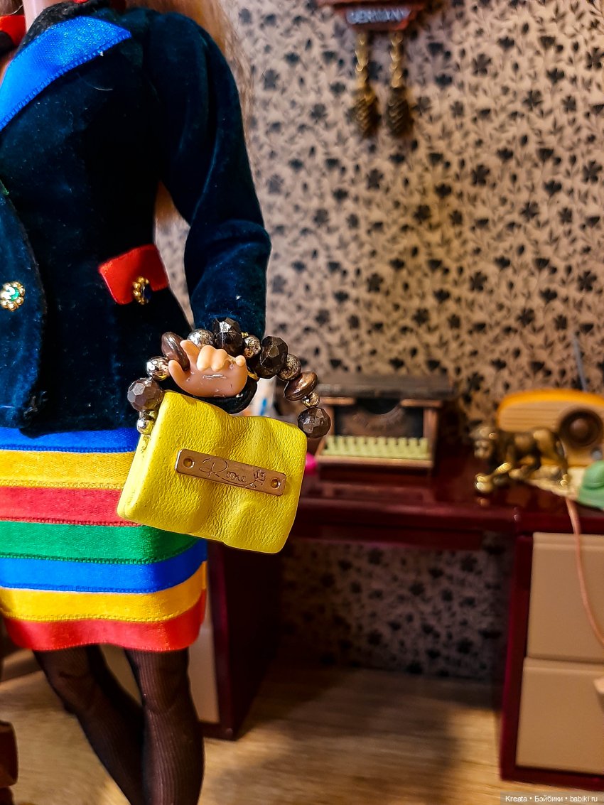 Костюмы ХХ века. 80-е — Одежда и обувь для кукол своими руками: фото (фото 6)