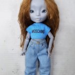 Джинсы и топ для Кнопки Марии Жуковой 16 см