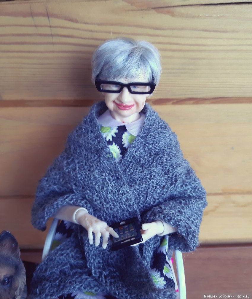 Зажигательная Бабуля от Александры Соцковой (фото 10)