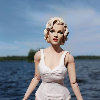 Актриса в отпуске!