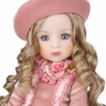 Талия Руби Ред в розовом