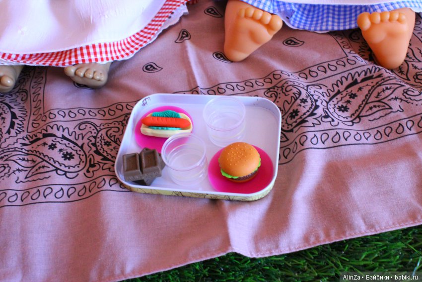 Самые милые сестрички, экскурсия в детство