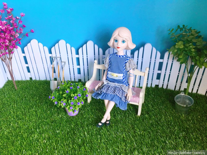 "Фарфор и лаванда" - открытки о Николь