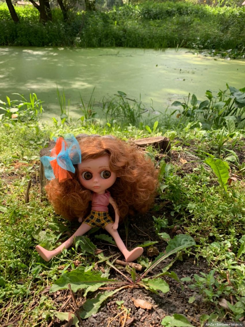 Зелень, солнце и огромные глаза