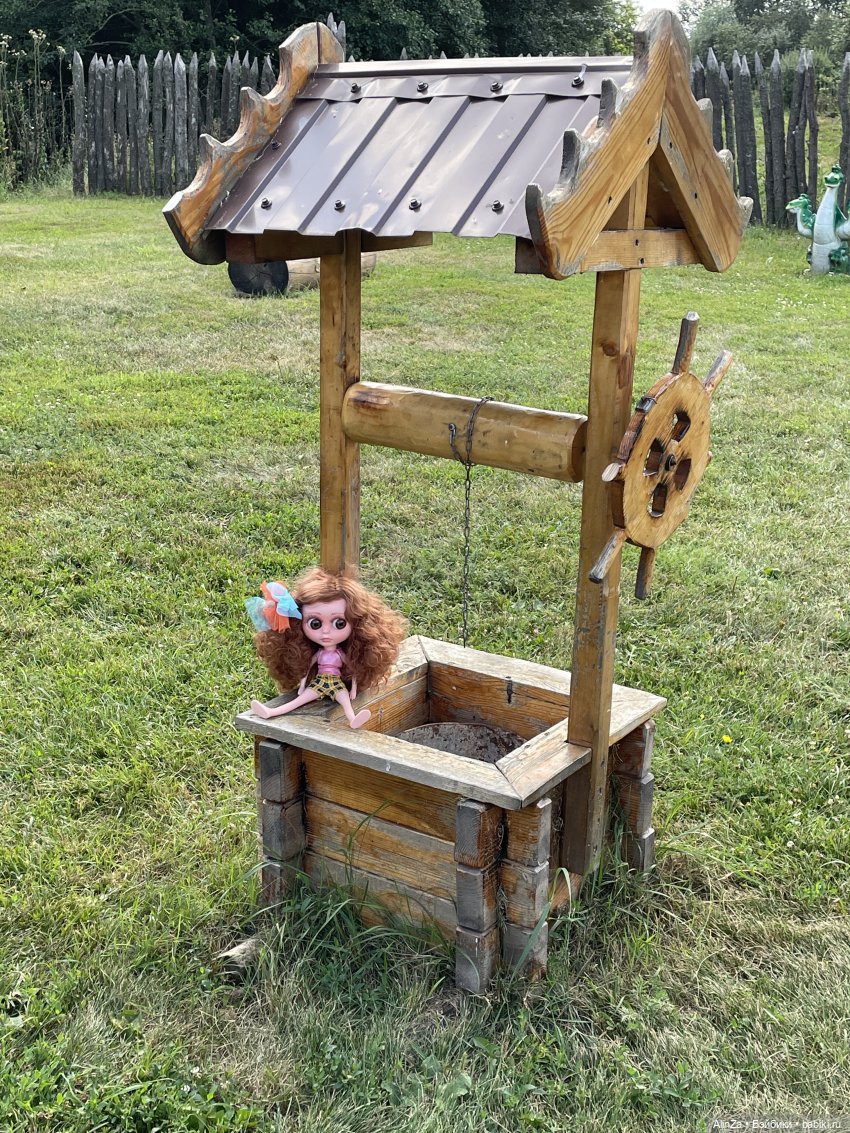 Зелень, солнце и огромные глаза