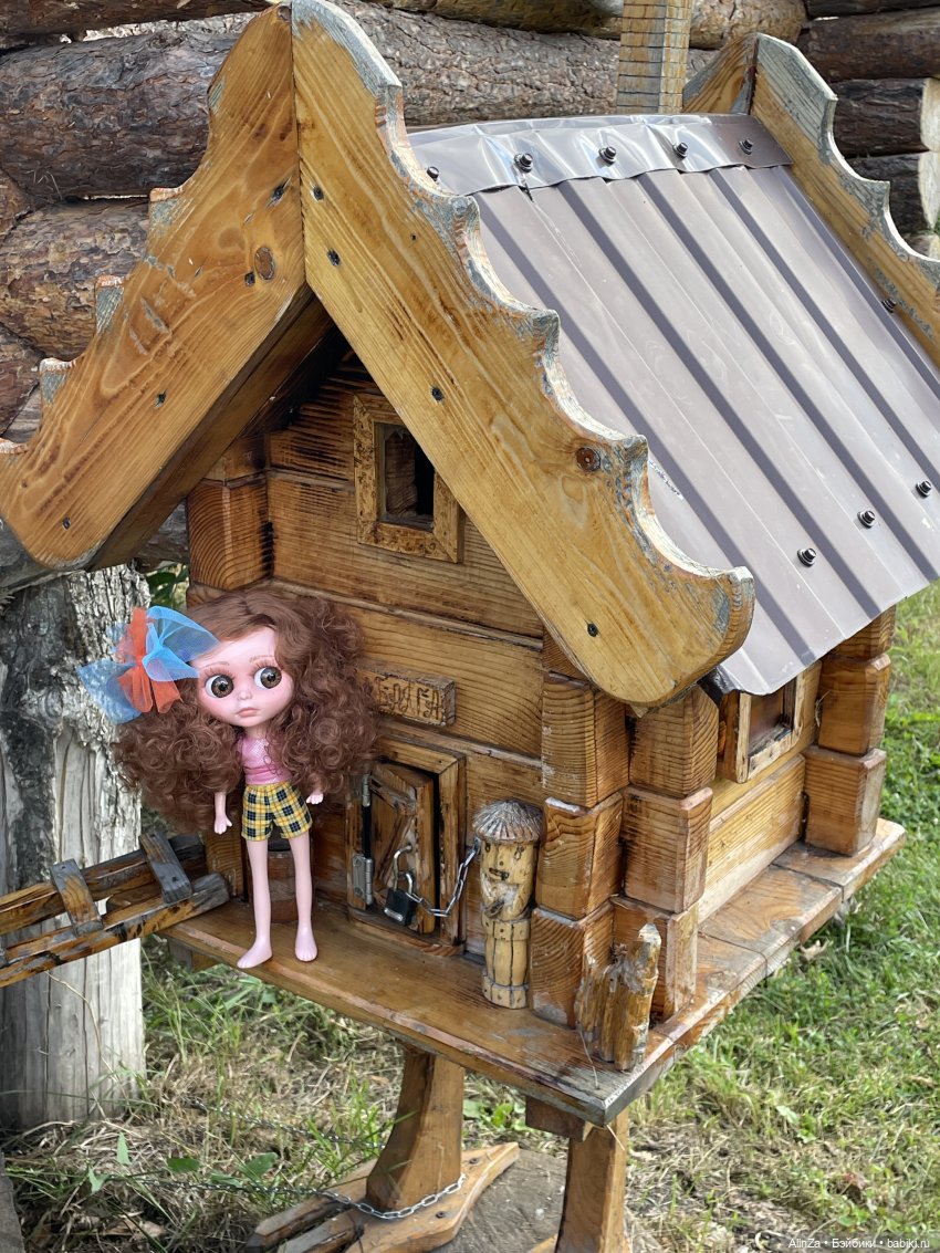 Зелень, солнце и огромные глаза