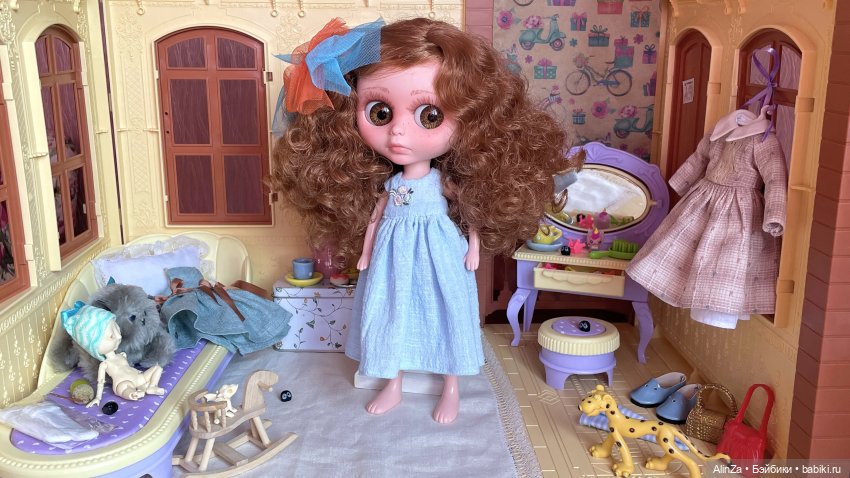 О платьях, чулках, друзьях и поисках себя