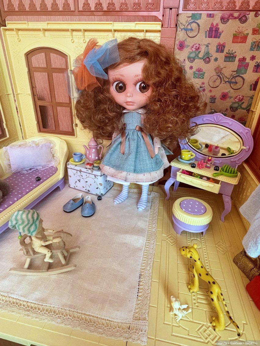 О платьях, чулках, друзьях и поисках себя