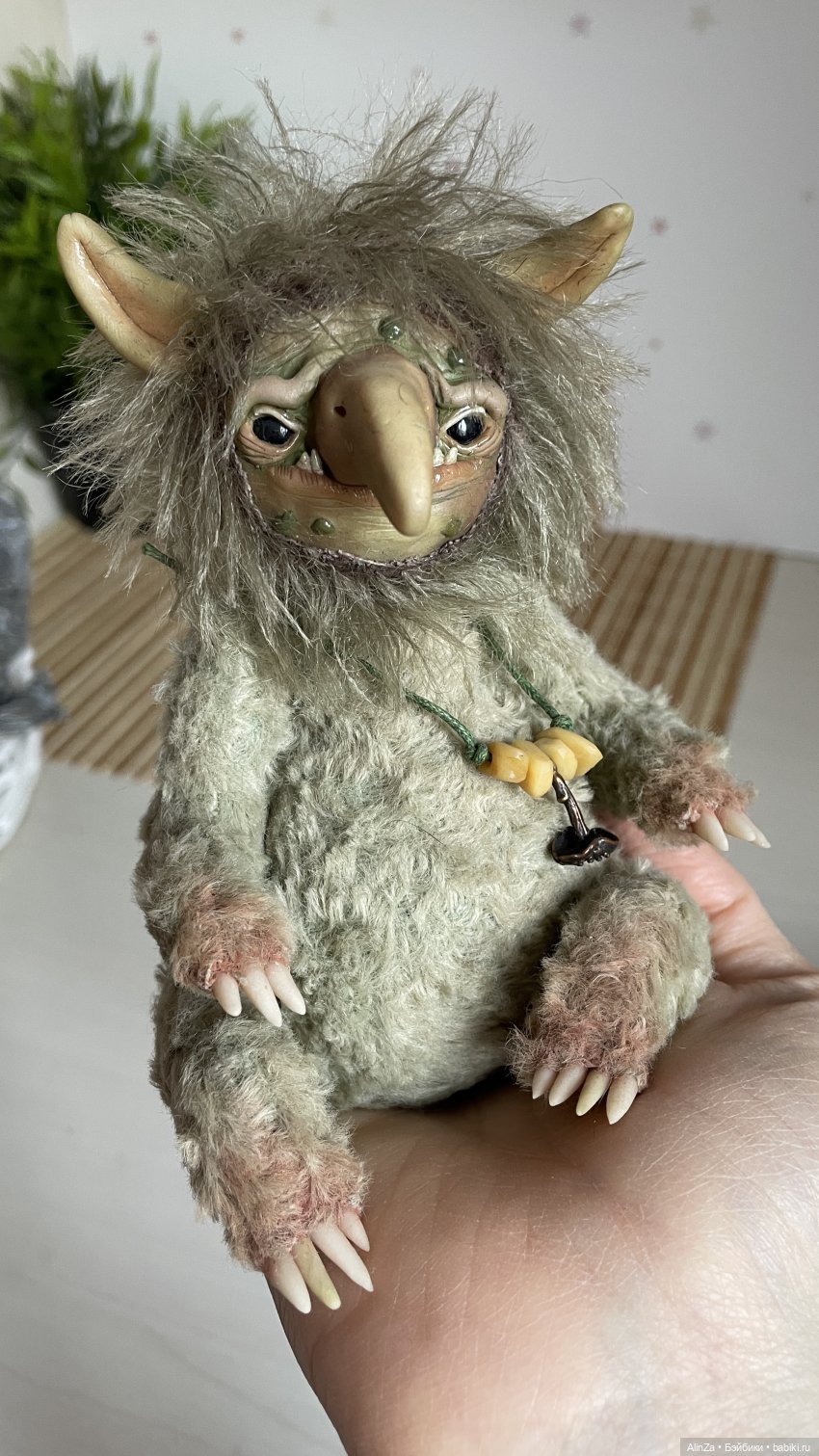 Флешмоб от Skyler. Часть вторая. Крылья, когти и хвосты коллекции (фото 9)