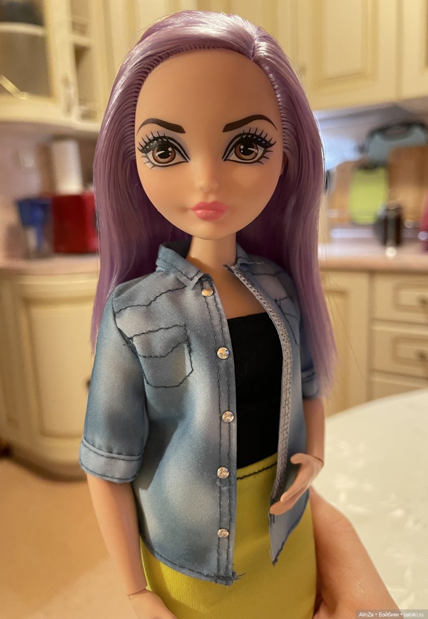 Челлендж - 12 фото)) — Коллекции игровых кукол (Playline): фото полок (фото 7)