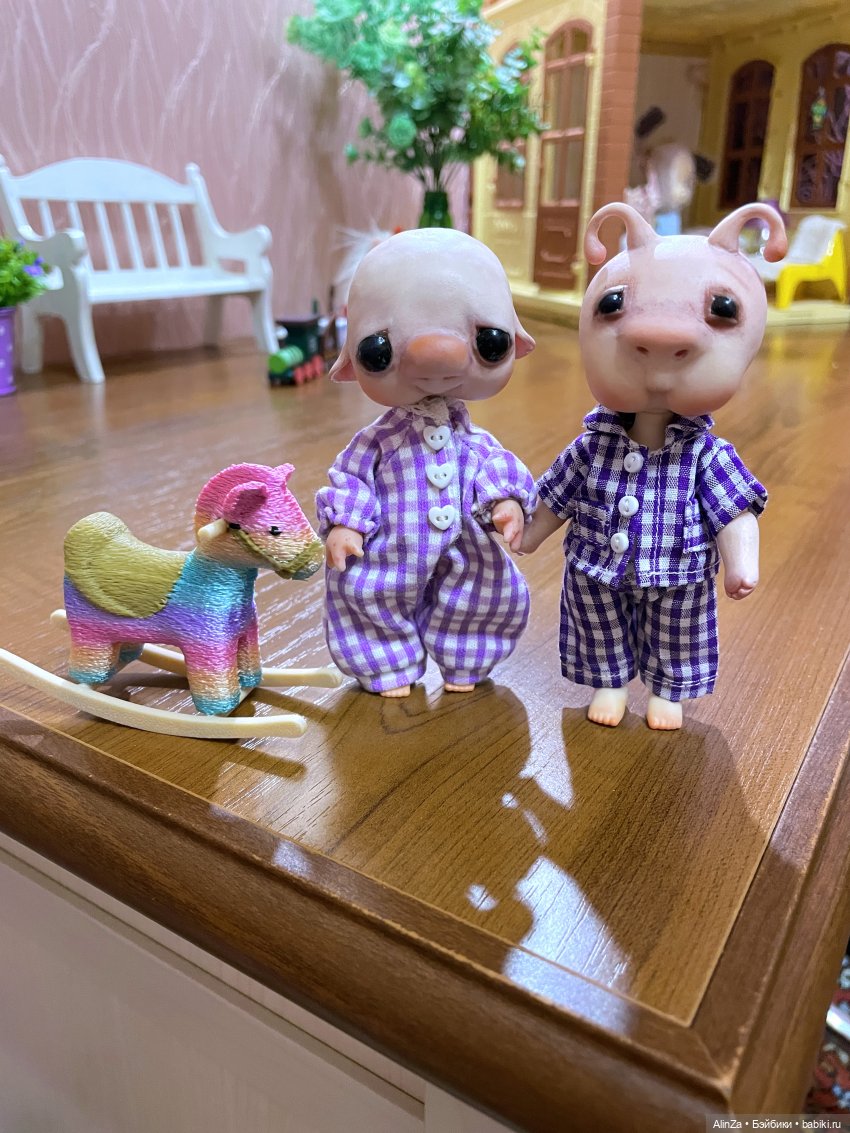 Челлендж - 12 фото)) — Коллекции игровых кукол (Playline): фото полок (фото 3)