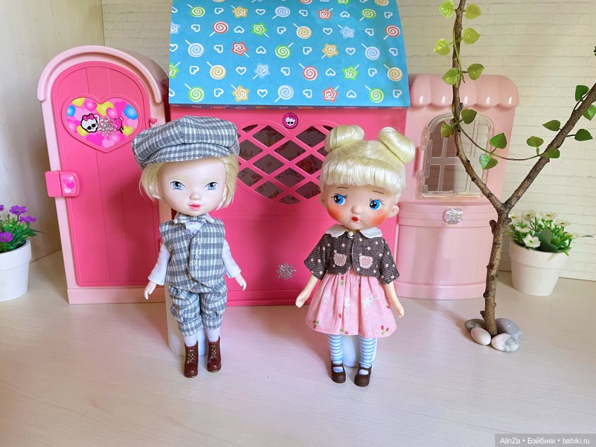 Челлендж - 12 фото)) — Коллекции игровых кукол (Playline): фото полок (фото 2)