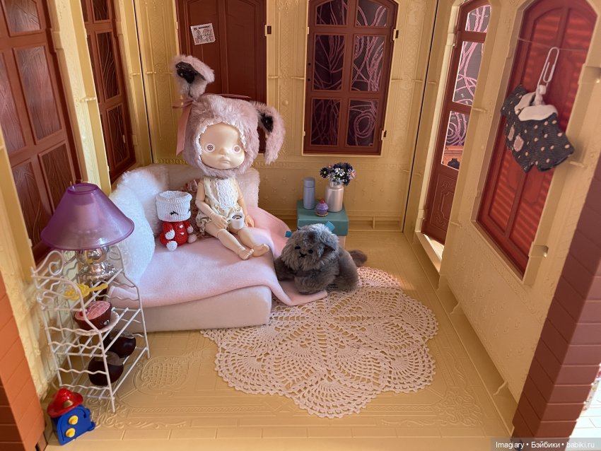 Домик для мамы и дочки — Румбоксы и кукольные интерьеры: фото