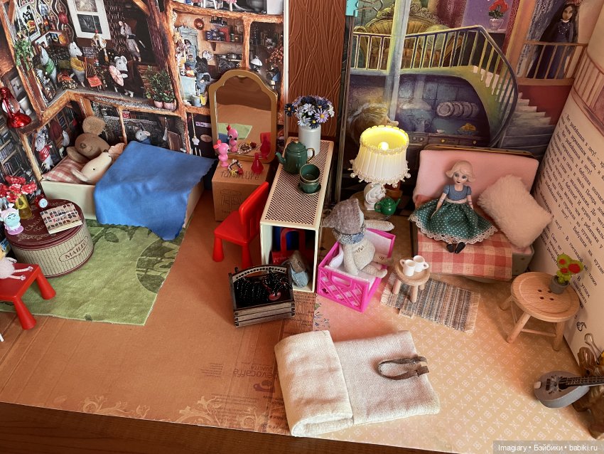 Мышиный дом - и гости в нём