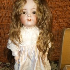 Прошу помощи в оценке куколки Franz Schmidt 1295