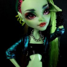 OOAK на кукле Monster high Venera