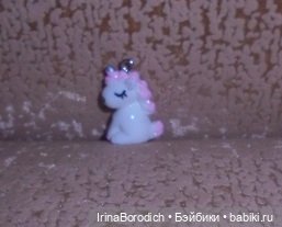 лошадка-подвеска.