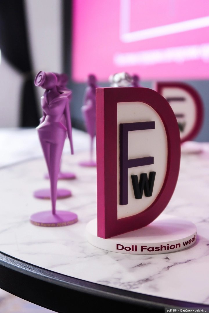 "Территория кукол - пространство вне политики, вне конъюнктуры" - Интервью с организатором выставки "Территория кукол"