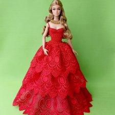 Этой девушке идёт всё