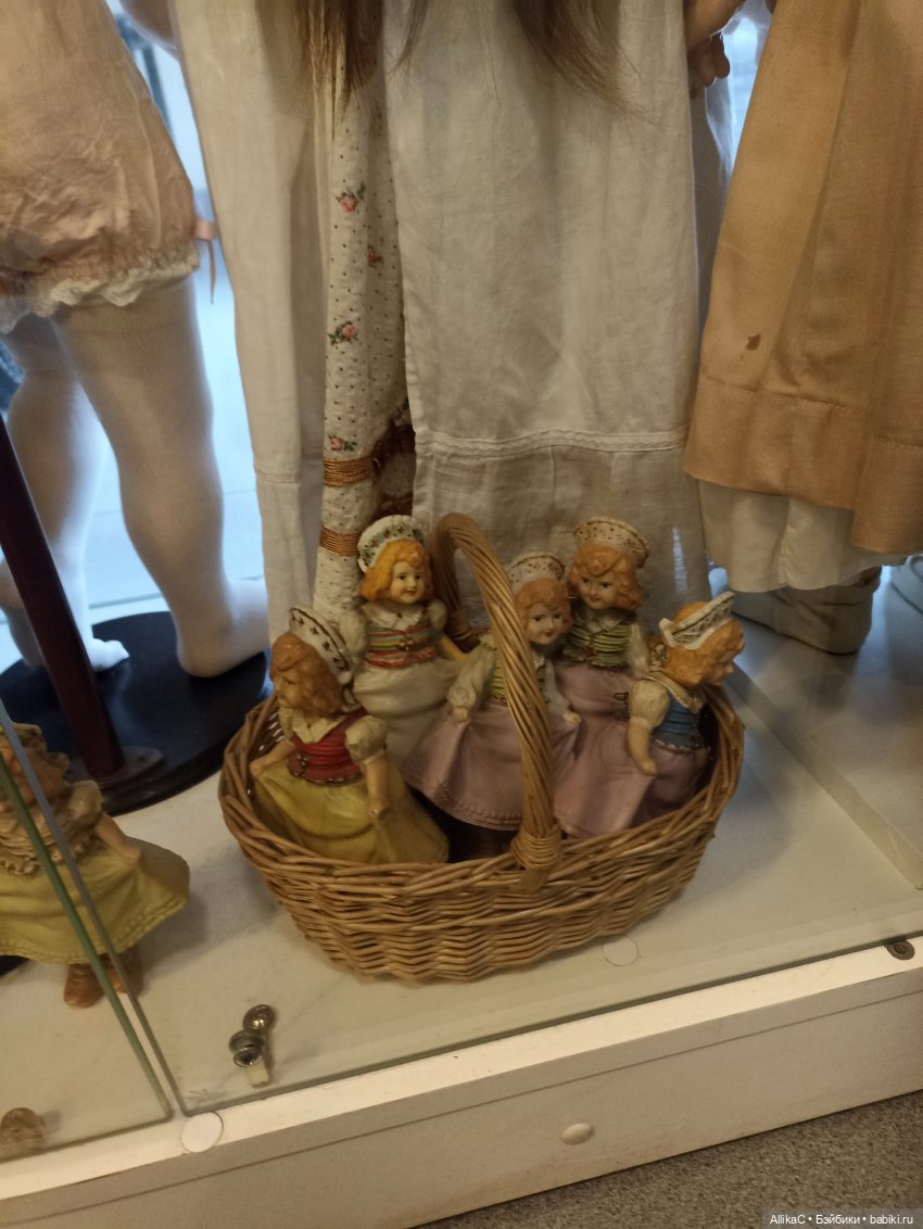 Масленица у кукол в 1913 году