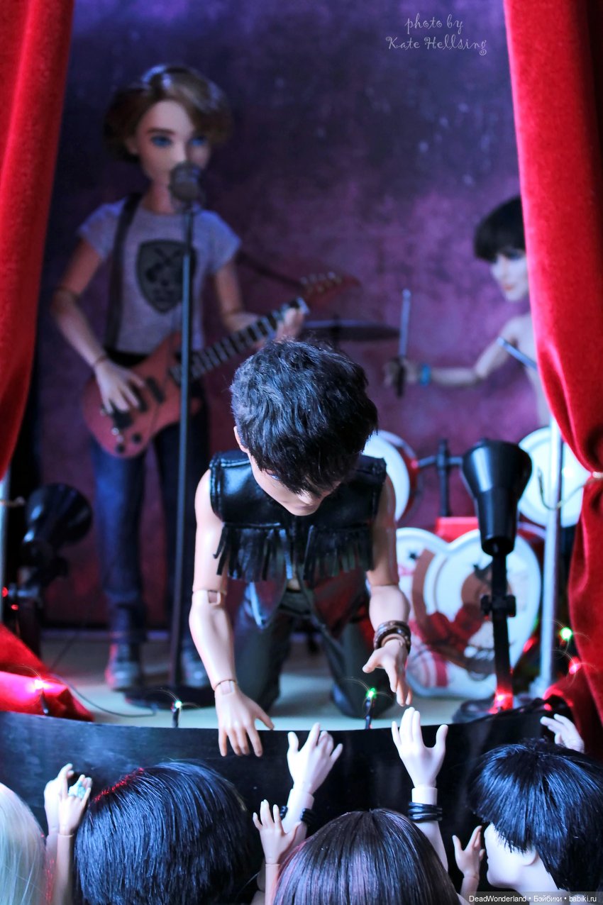 Старые фото. Rock band — Куклы Monster High и Ever After High: G1